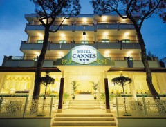 Riccione - Hotel CANNES - RICCIONE ***