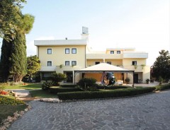 Amorosi - HOTEL HOTEL RISTORANTE LA PIANA ***+