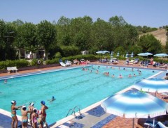 Porto Recanati - Villaggio PARADISE VACANZE 
      