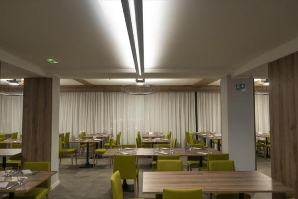 5LI21598_30.jpg