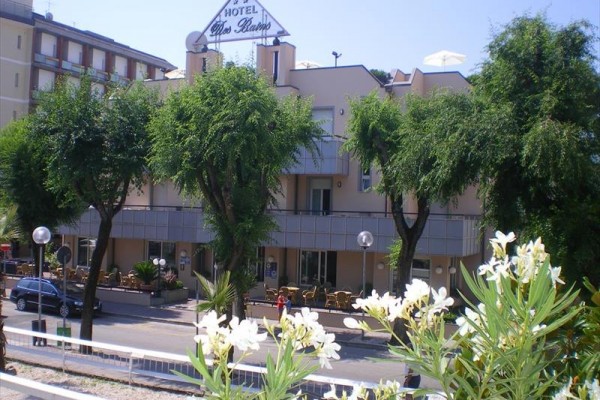 5LP00261_2297.jpg