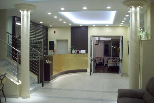 5LP00261_2302.jpg