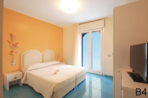 ABRUZZO_RESORT_TORTORETO_07.JPG
