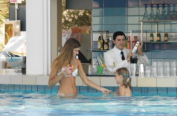 HOLIDAY_APTHTL_BIBIONE_08.JPG